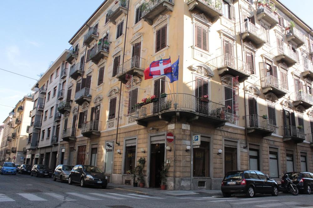 Hotel Montevecchio تورينو المظهر الخارجي الصورة
