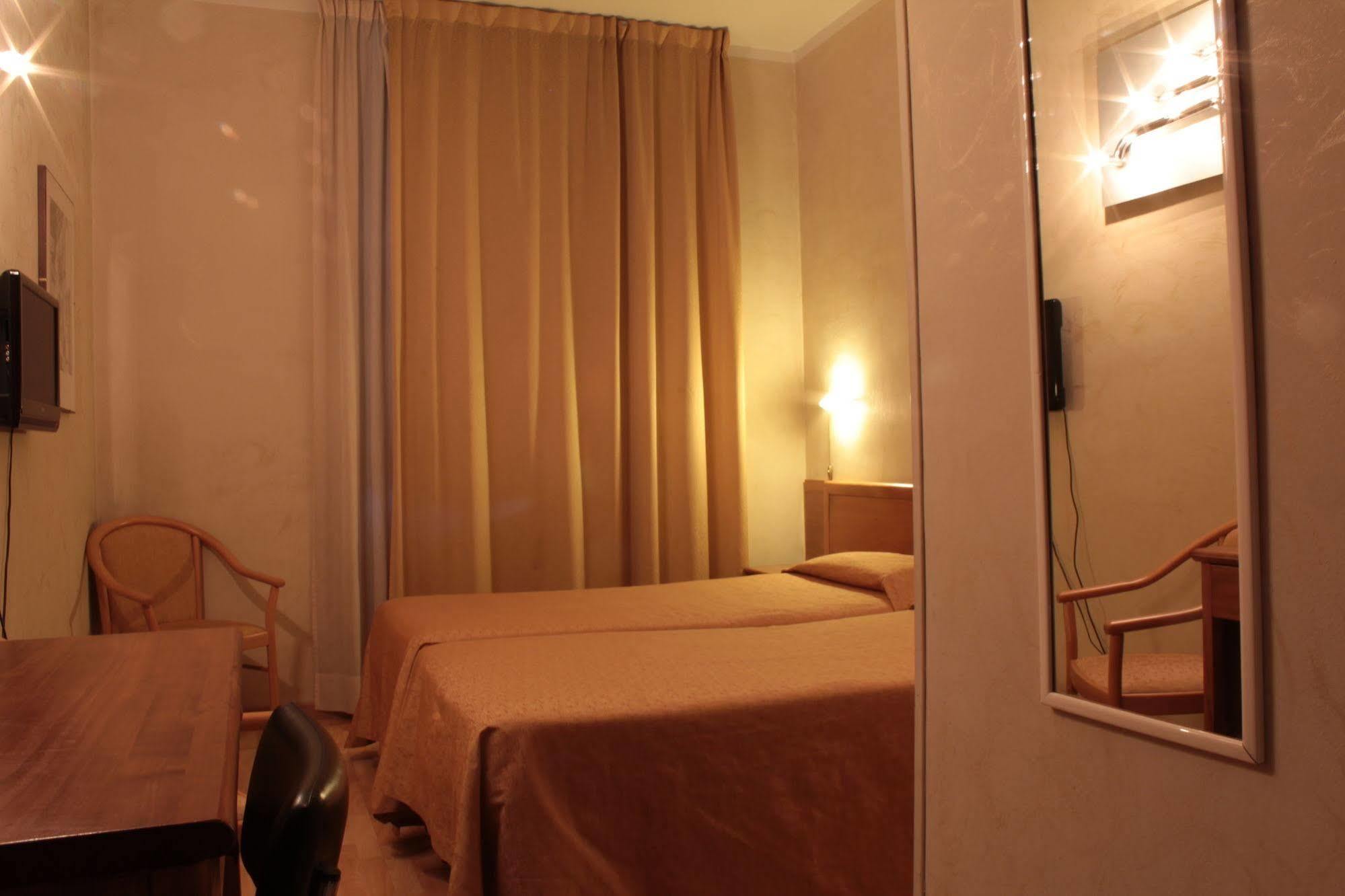 Hotel Montevecchio تورينو المظهر الخارجي الصورة